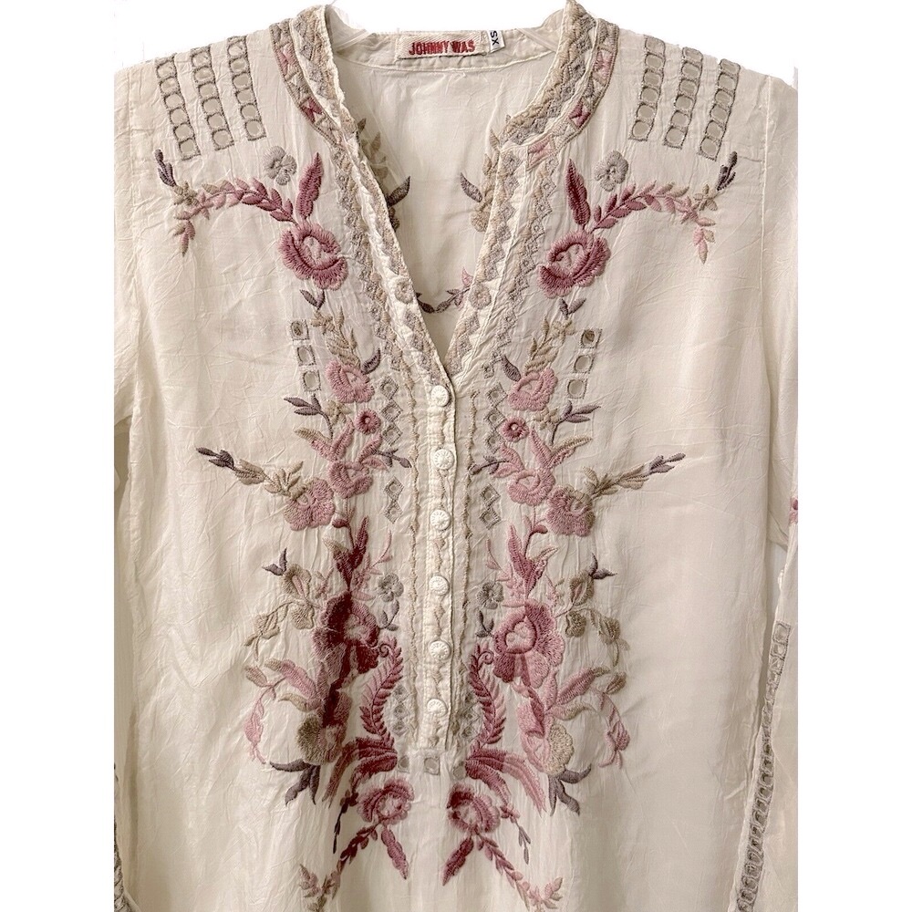Johnny Was Womens Size Small Embroidered Floral Boho Clio Tunic in Shell Beige - Picture 5 of 11